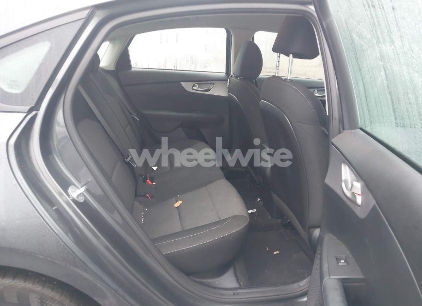 Photo 8 of 2022 Kia Forte LXS (VIN 3KPF24AD7NE431768)