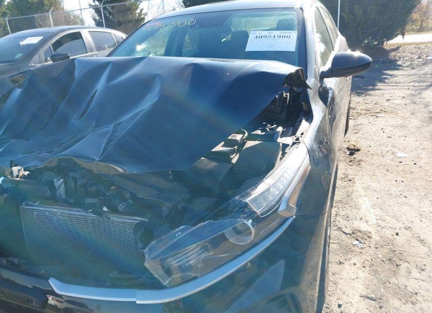 Photo 6 of 2022 Kia Forte LXS (VIN 3KPF24AD7NE438977)