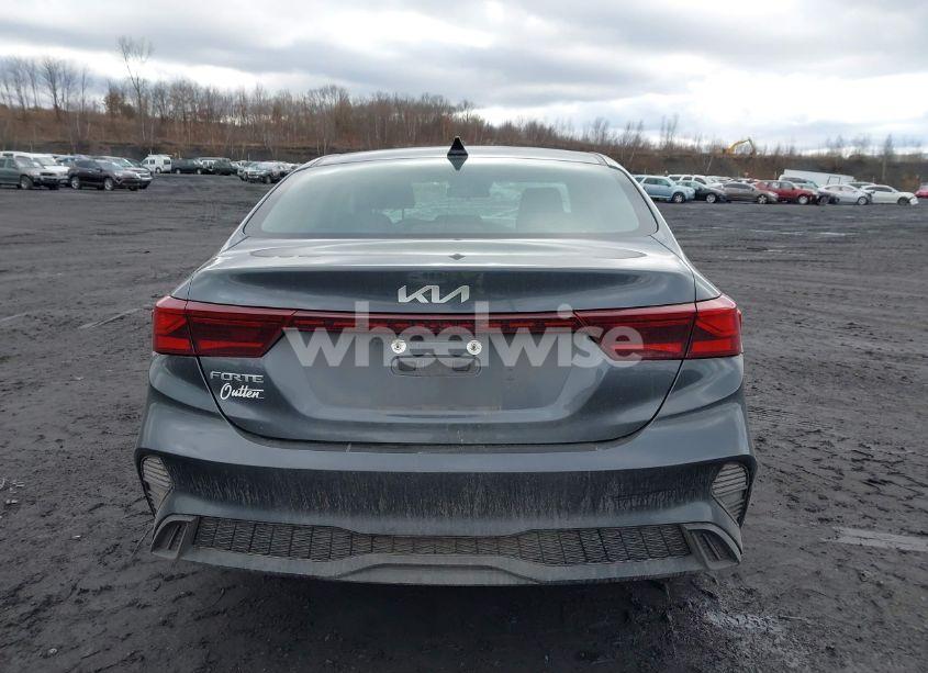 Photo 16 of 2022 Kia Forte LXS (VIN 3KPF24AD7NE471476)