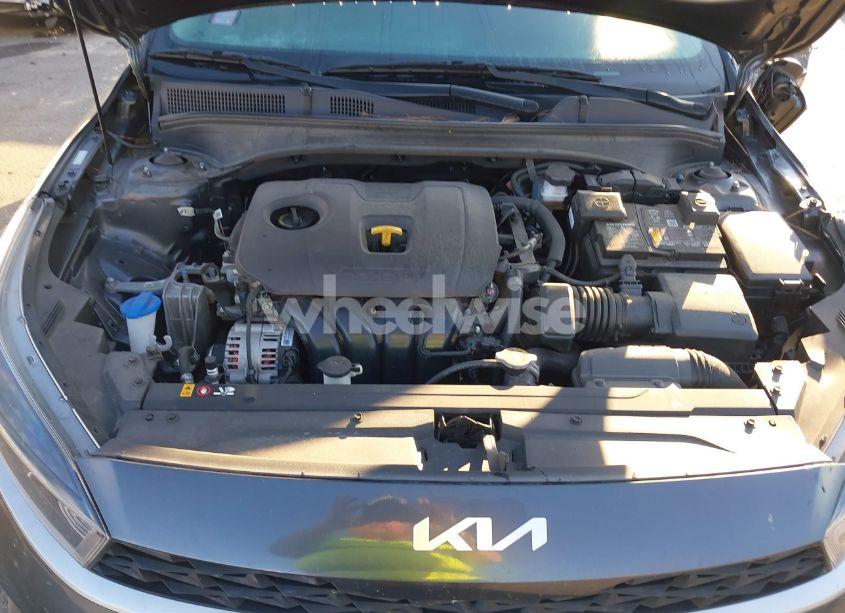 Photo 10 of 2022 Kia Forte LXS (VIN 3KPF24AD7NE471929)