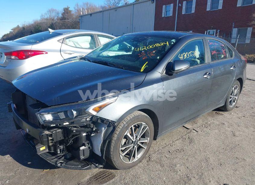 Photo 2 of 2022 Kia Forte LXS (VIN 3KPF24AD7NE488763)