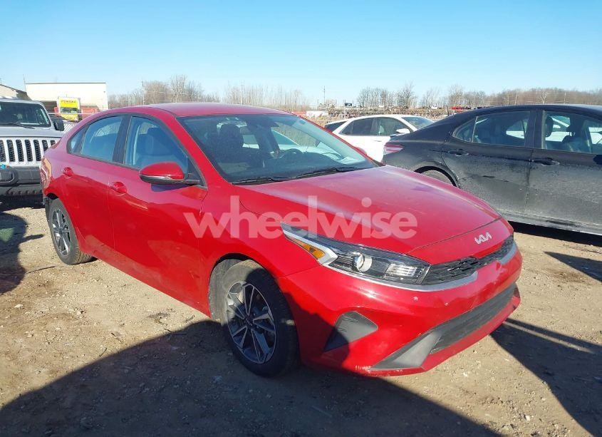 2023 Kia Forte LXS (VIN 3KPF24AD7PE512952) main photo