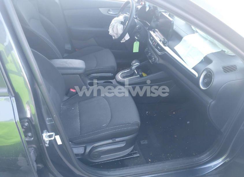 Photo 5 of 2023 Kia Forte LXS (VIN 3KPF24AD7PE537396)