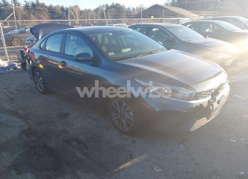 2023 Kia Forte LXS (VIN 3KPF24AD7PE543022) main photo