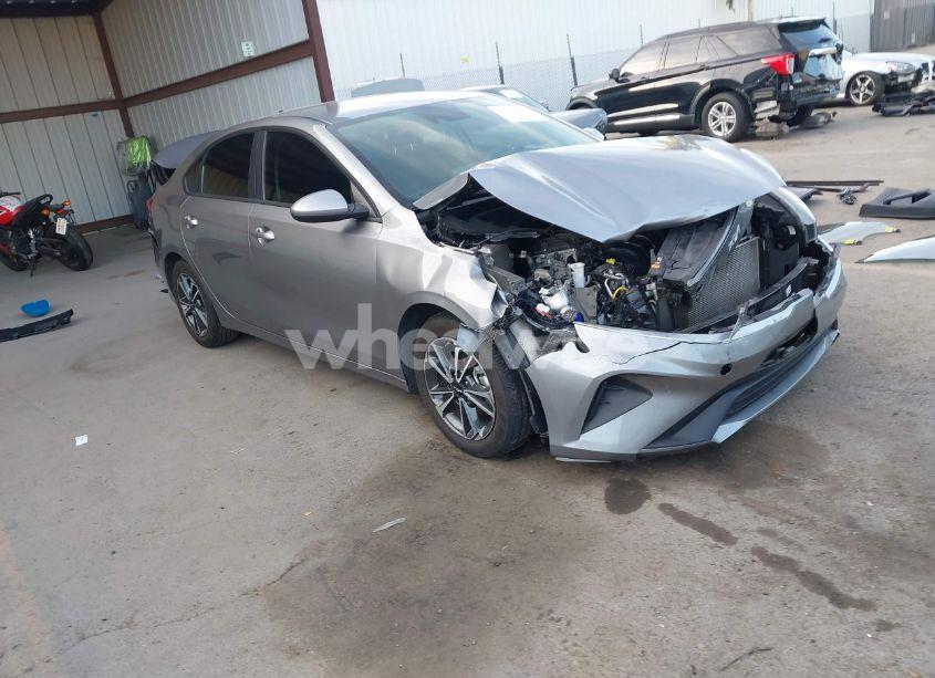 2023 Kia Forte LXS (VIN 3KPF24AD7PE554845) main photo