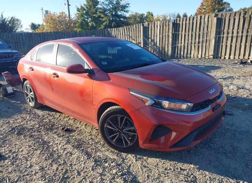 2023 Kia Forte LXS (VIN 3KPF24AD7PE596576) main photo