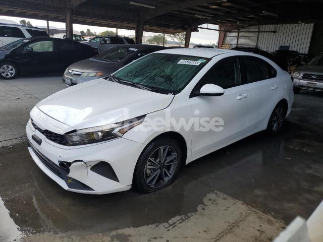 Photo 5 of 2023 KIA FORTE LX (VIN 3KPF24AD7PE607043)