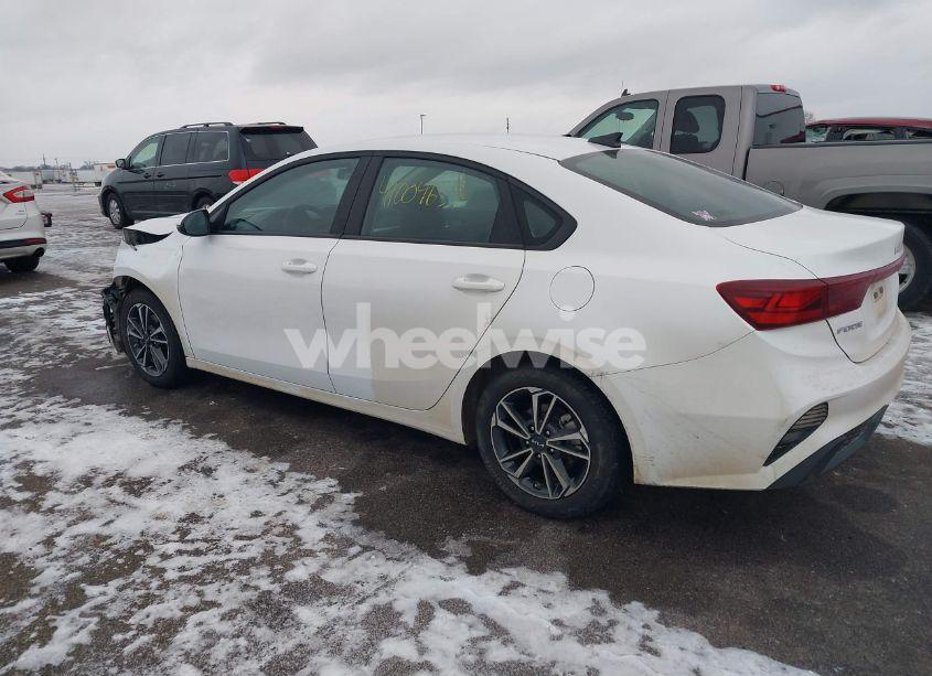Photo 3 of 2023 Kia Forte LXS (VIN 3KPF24AD7PE620410)
