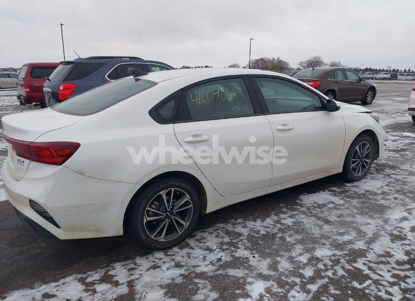 Photo 4 of 2023 Kia Forte LXS (VIN 3KPF24AD7PE620410)