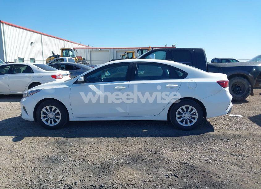 Photo 15 of 2023 Kia Forte LX (VIN 3KPF24AD7PE645999)