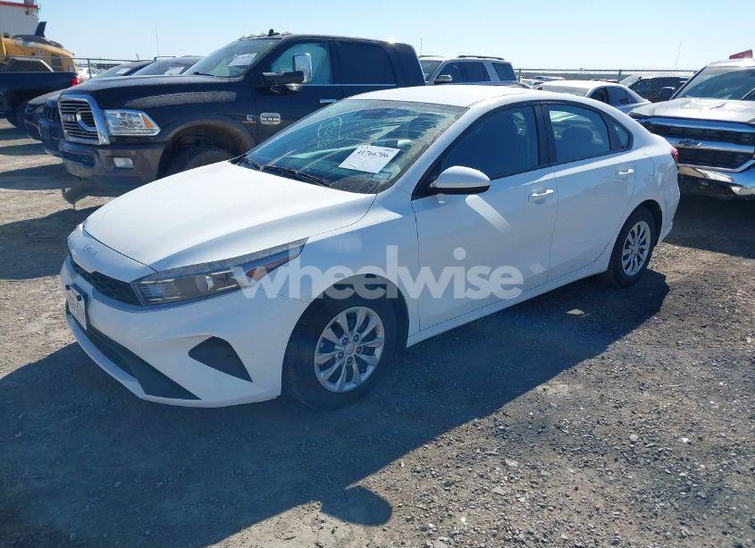 Photo 2 of 2023 Kia Forte LX (VIN 3KPF24AD7PE645999)