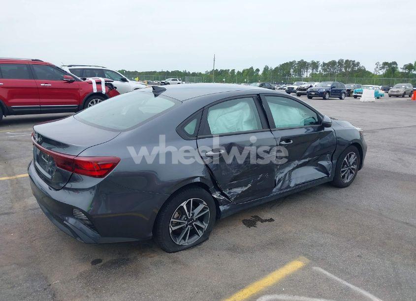 Photo 4 of 2023 Kia Forte LXS (VIN 3KPF24AD7PE690487)