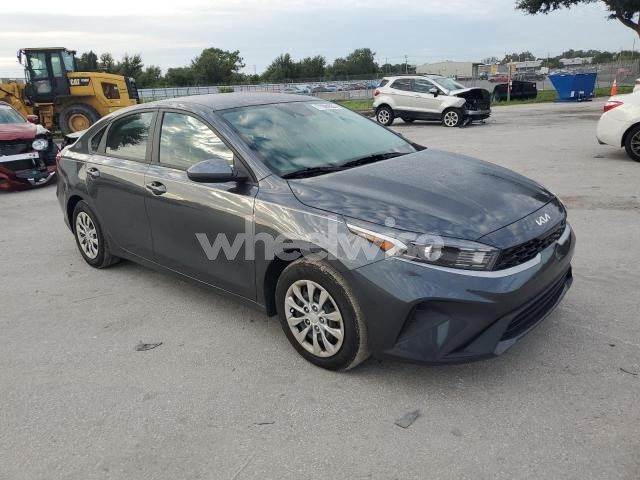 2024 KIA FORTE LX (VIN 3KPF24AD7RE697717) main photo