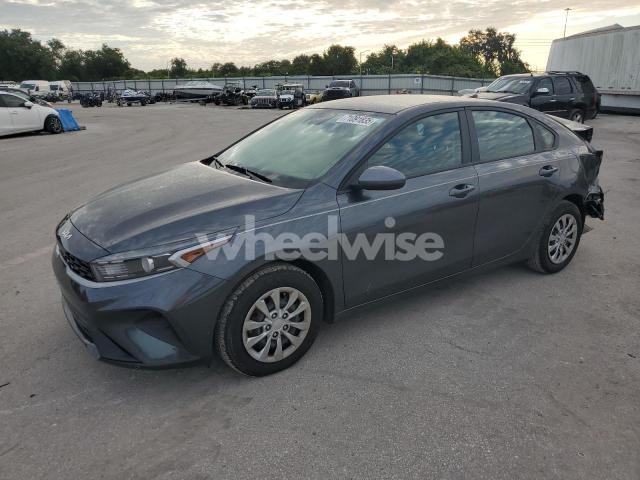 Photo 7 of 2024 KIA FORTE LX (VIN 3KPF24AD7RE697717)