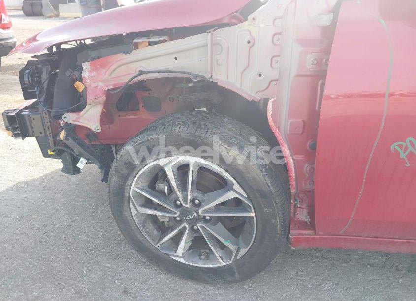 Photo 17 of 2024 Kia Forte LXS (VIN 3KPF24AD7RE698771)