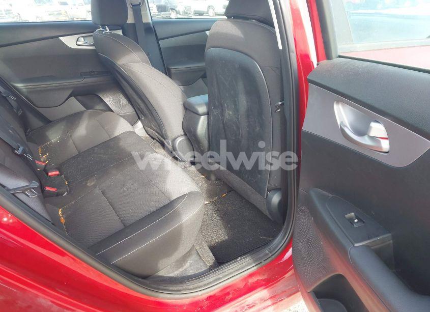 Photo 8 of 2024 Kia Forte LXS (VIN 3KPF24AD7RE698771)