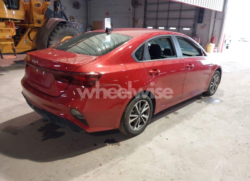 Photo 4 of 2024 Kia Forte LXS (VIN 3KPF24AD7RE718744)