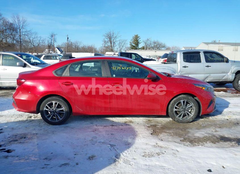 Photo 13 of 2024 Kia Forte LXS (VIN 3KPF24AD7RE751288)