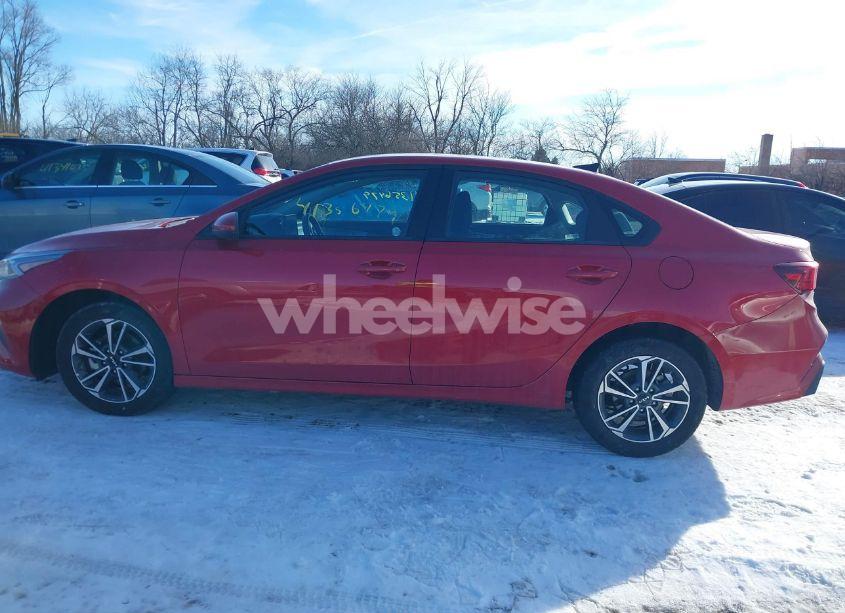 Photo 14 of 2024 Kia Forte LXS (VIN 3KPF24AD7RE751288)