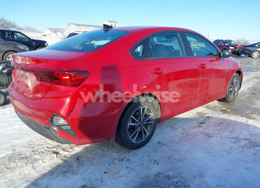 Photo 4 of 2024 Kia Forte LXS (VIN 3KPF24AD7RE751288)