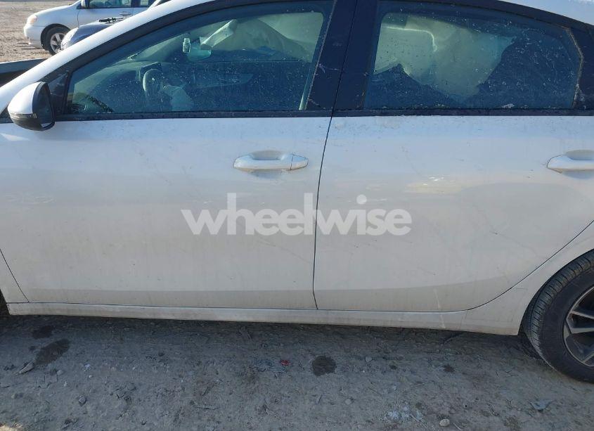 Photo 15 of 2024 Kia Forte LXS (VIN 3KPF24AD7RE767443)