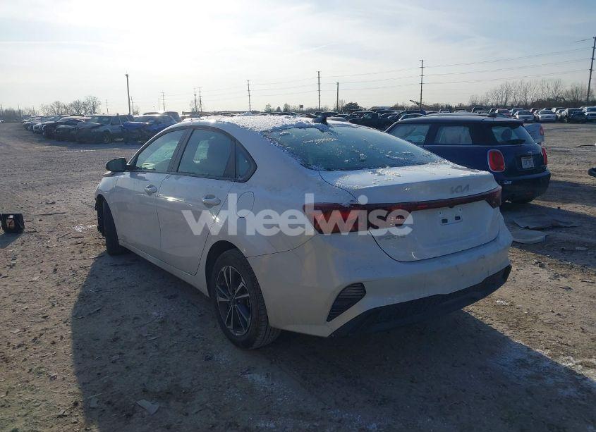 Photo 3 of 2024 Kia Forte LXS (VIN 3KPF24AD7RE767443)