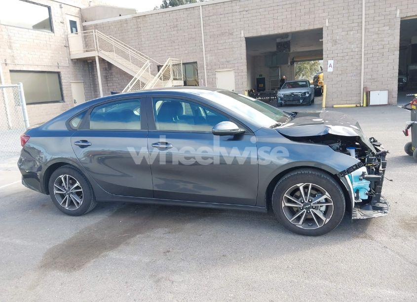 Photo 14 of 2024 Kia Forte LXS (VIN 3KPF24AD7RE771296)