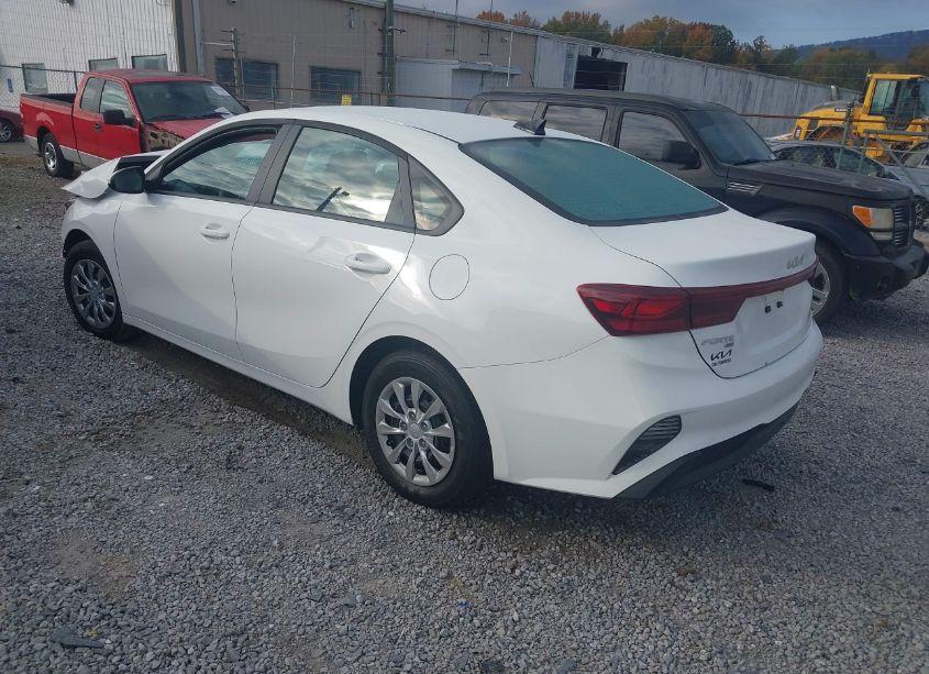 Photo 3 of 2024 Kia Forte LX (VIN 3KPF24AD7RE818326)