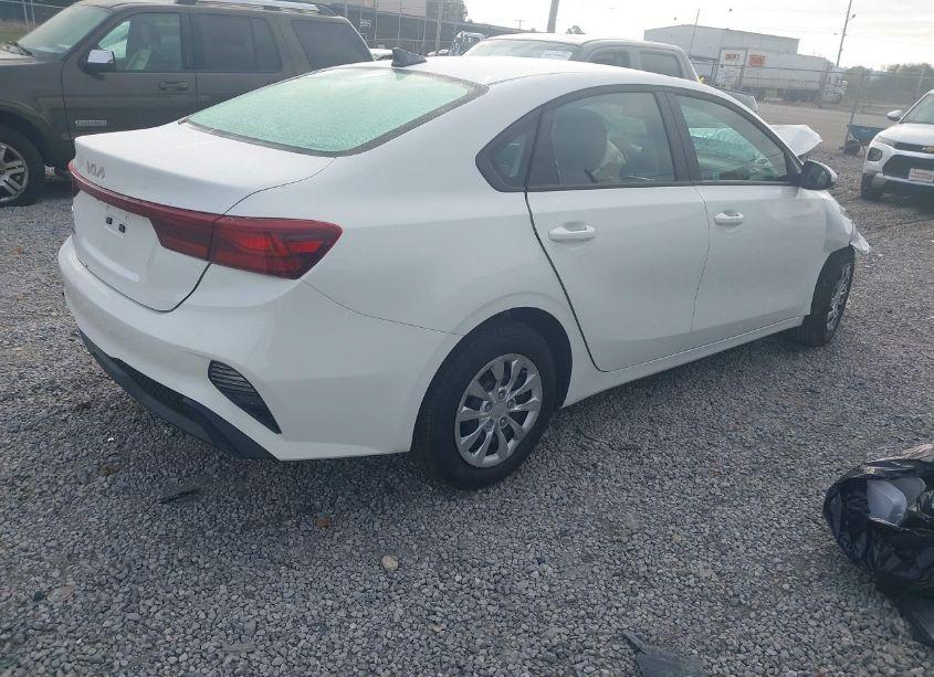 Photo 4 of 2024 Kia Forte LX (VIN 3KPF24AD7RE818326)