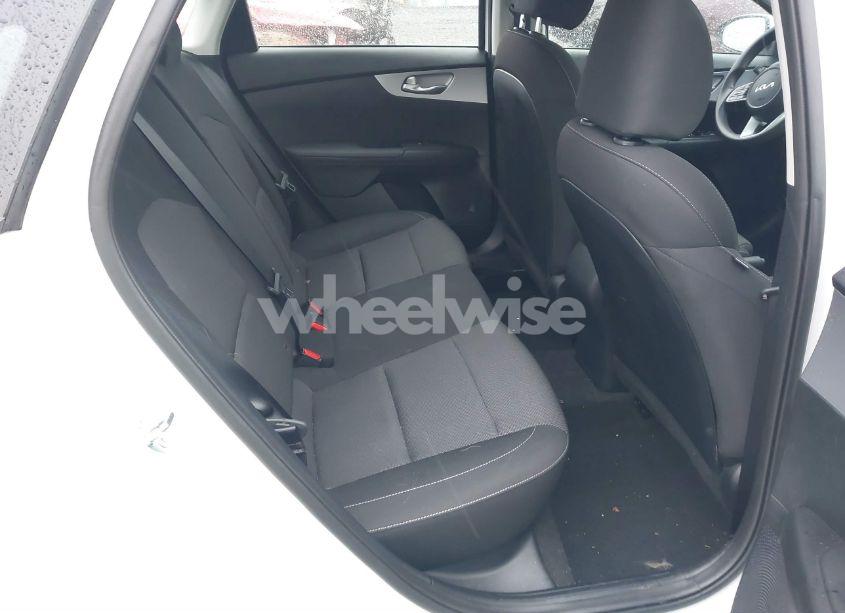 Photo 8 of 2024 Kia Forte LXS (VIN 3KPF24AD7RE819086)