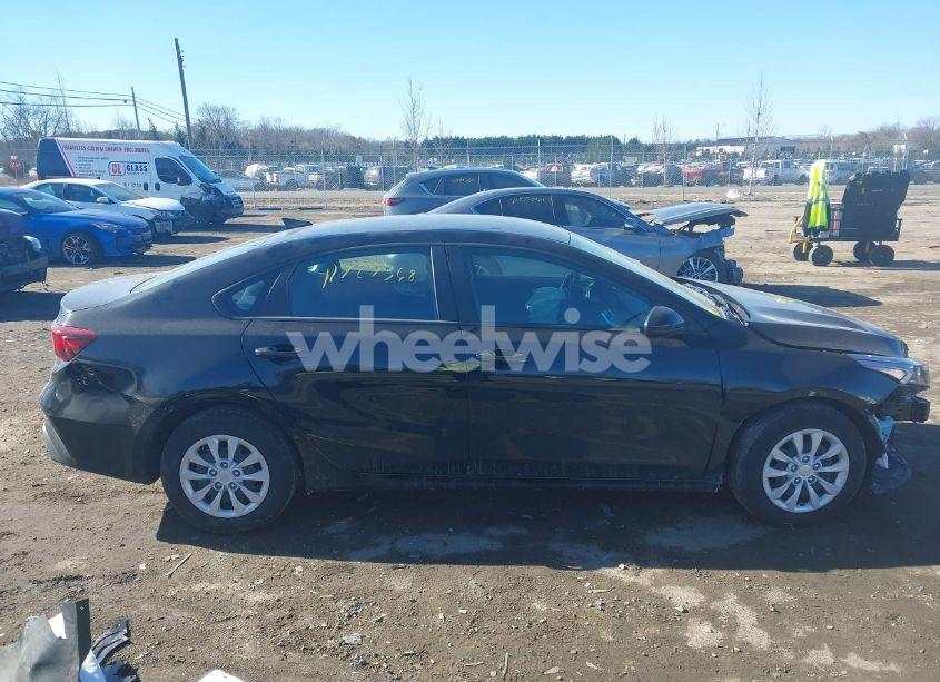 Photo 13 of 2024 Kia Forte LX (VIN 3KPF24AD7RE821906)