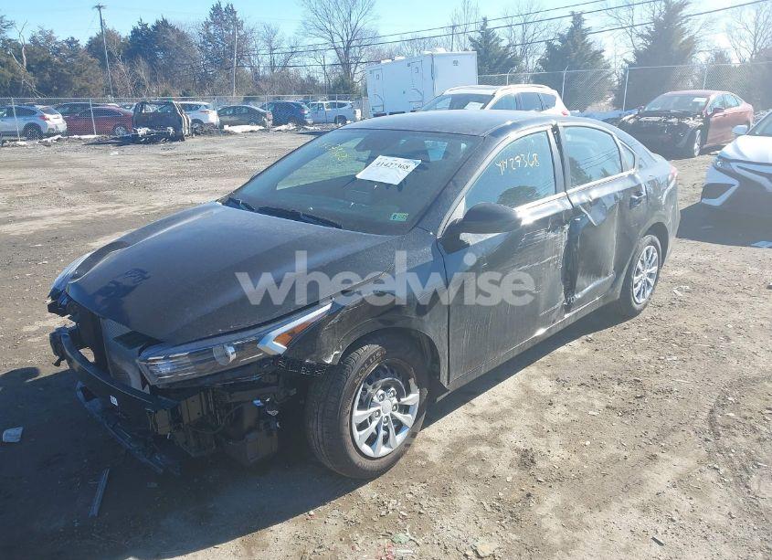 Photo 2 of 2024 Kia Forte LX (VIN 3KPF24AD7RE821906)