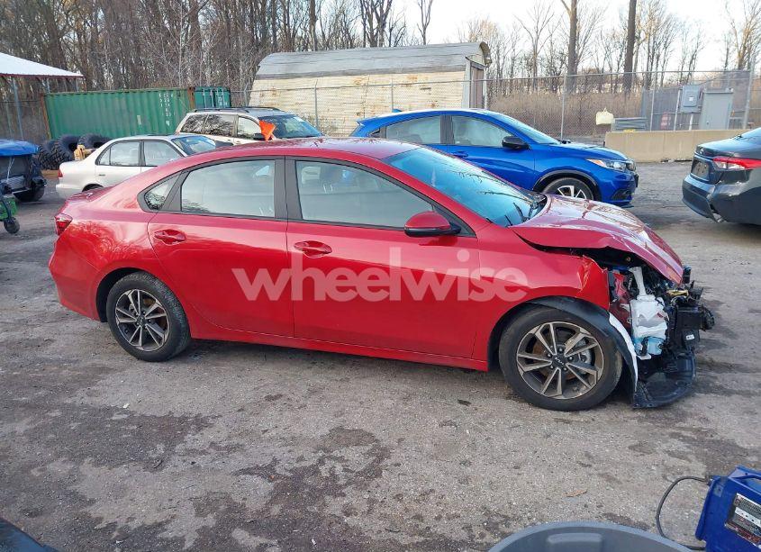 Photo 13 of 2024 Kia Forte LXS (VIN 3KPF24AD7RE834574)