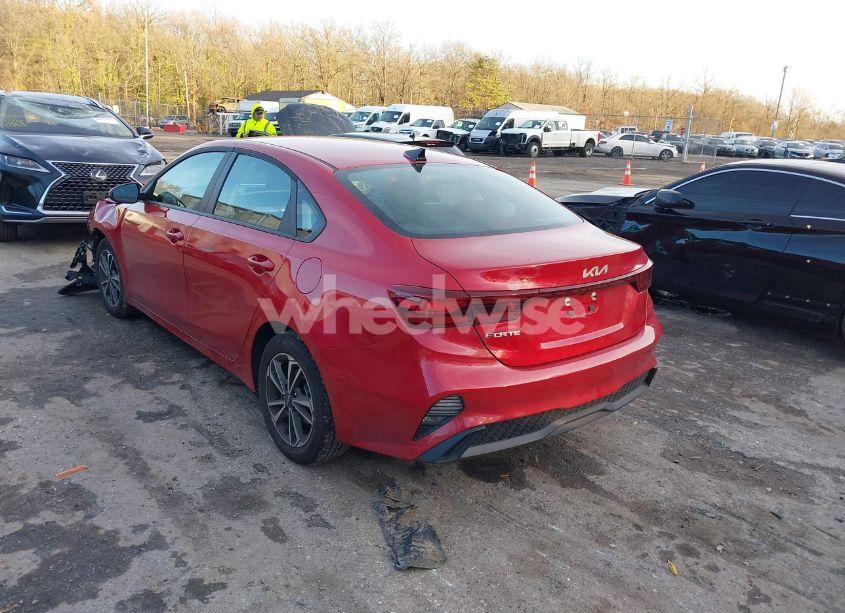 Photo 3 of 2024 Kia Forte LXS (VIN 3KPF24AD7RE834574)