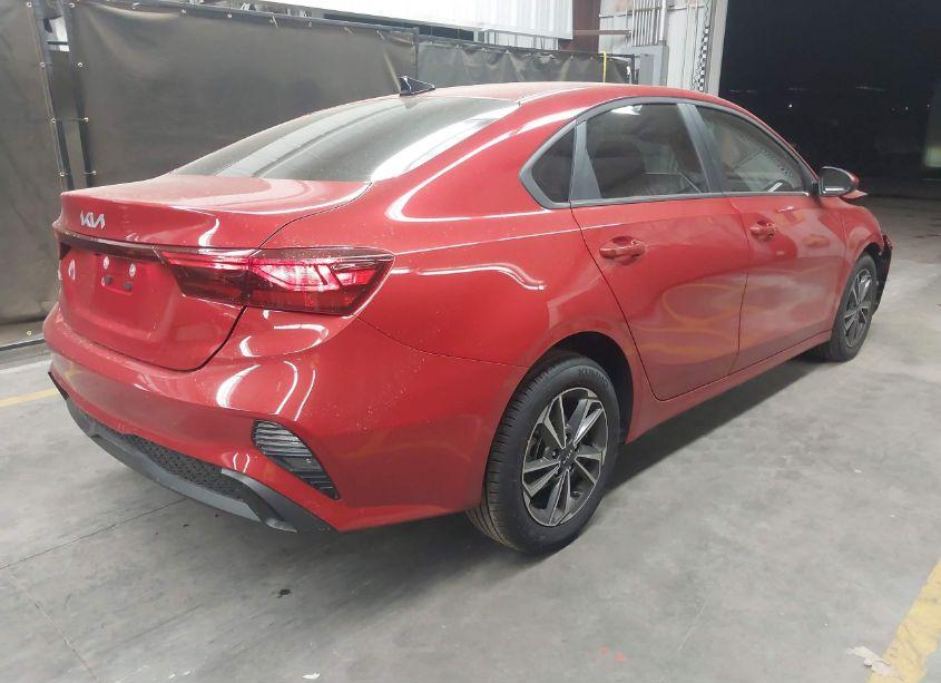 Photo 4 of 2024 Kia Forte LXS (VIN 3KPF24AD7RE835787)