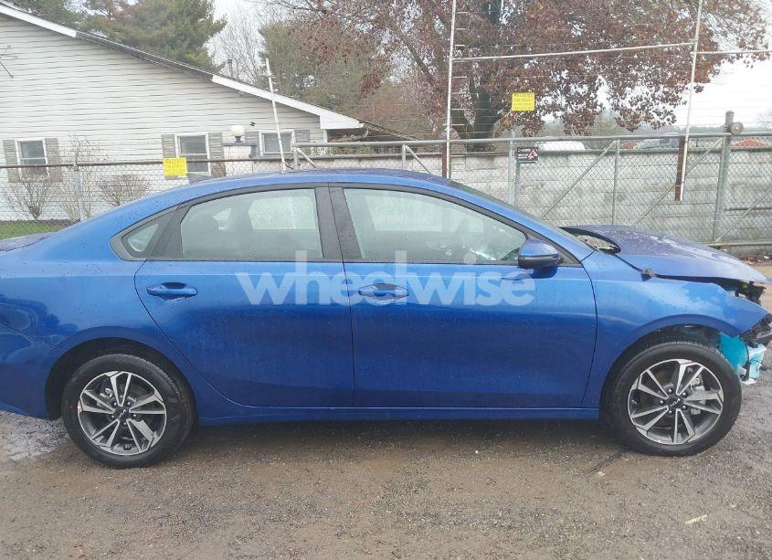 Photo 14 of 2024 Kia Forte LXS (VIN 3KPF24AD7RE839872)