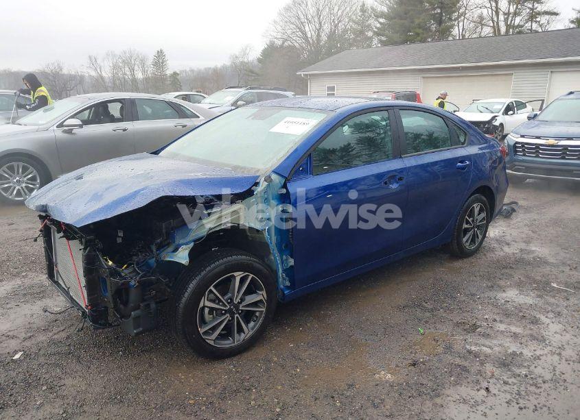 Photo 2 of 2024 Kia Forte LXS (VIN 3KPF24AD7RE839872)