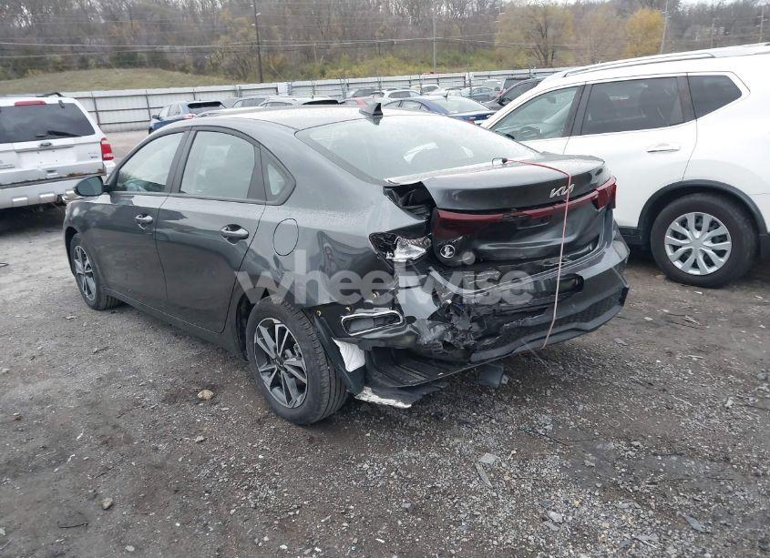 Photo 3 of 2024 Kia Forte LXS (VIN 3KPF24AD7RE840990)