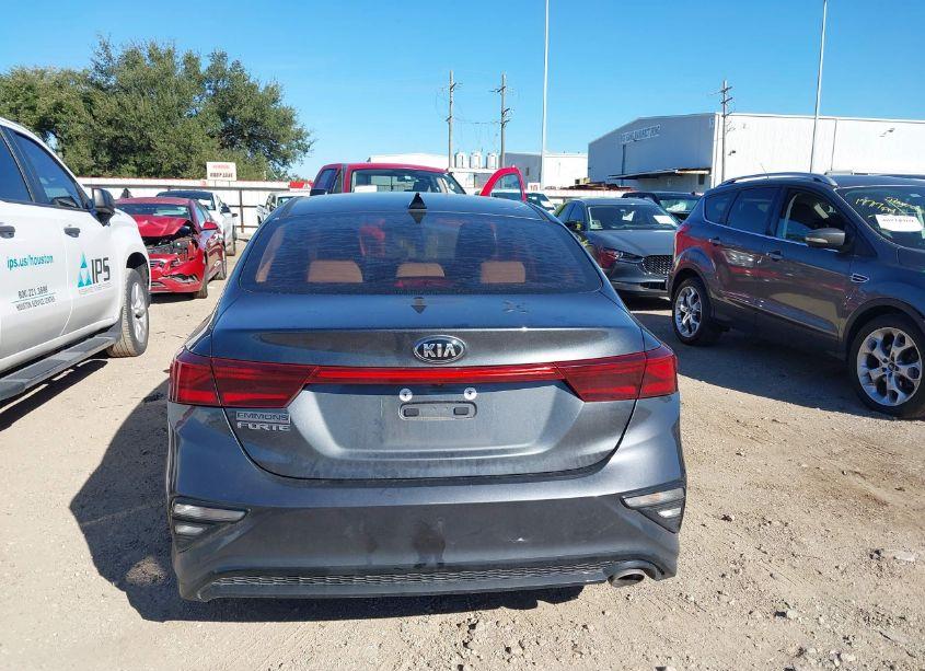 Photo 16 of 2019 Kia Forte LXS (VIN 3KPF24AD8KE006393)