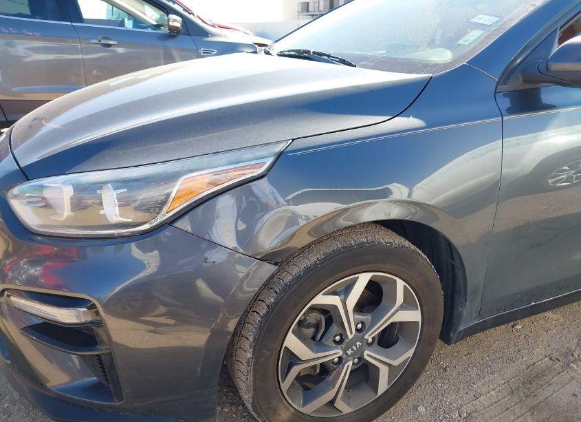 Photo 17 of 2019 Kia Forte LXS (VIN 3KPF24AD8KE006393)