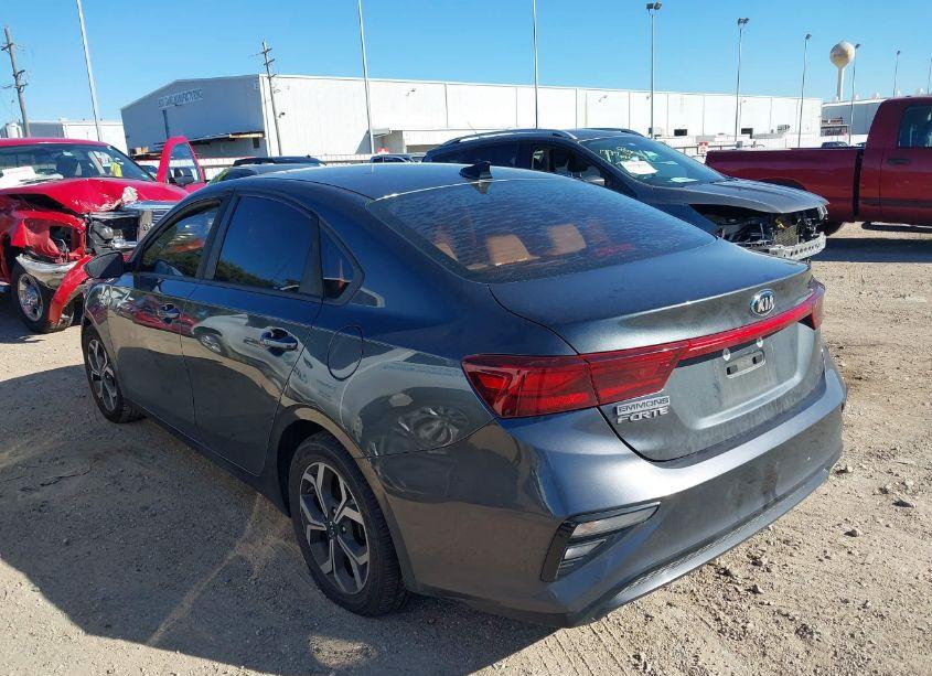 Photo 3 of 2019 Kia Forte LXS (VIN 3KPF24AD8KE006393)