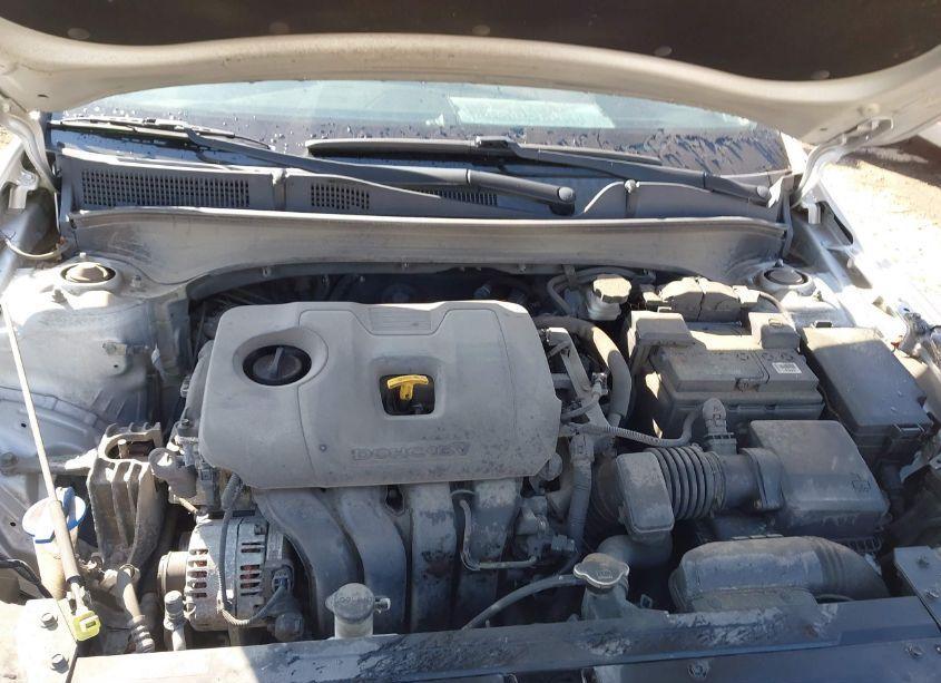 Photo 10 of 2019 Kia Forte LXS (VIN 3KPF24AD8KE008791)