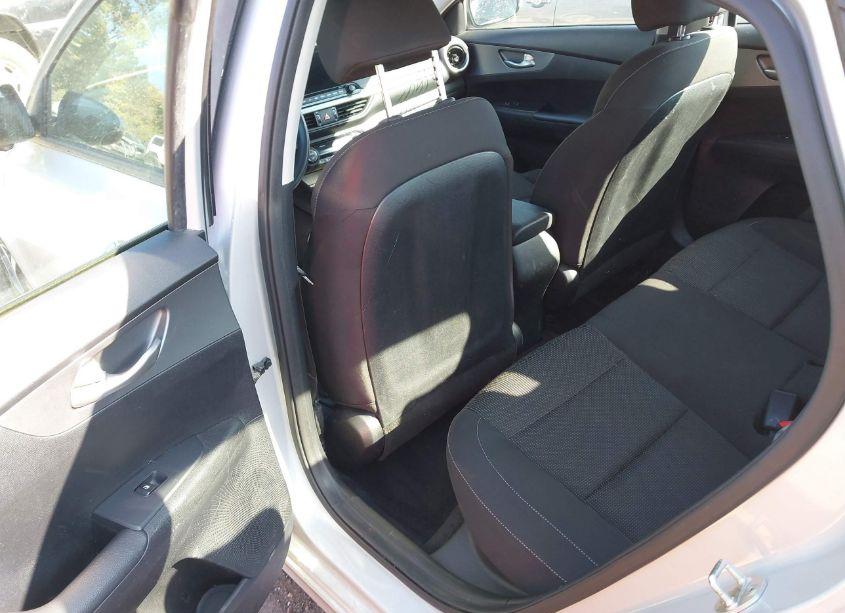 Photo 8 of 2019 Kia Forte LXS (VIN 3KPF24AD8KE008791)