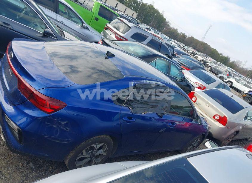 Photo 13 of 2019 Kia Forte LXS (VIN 3KPF24AD8KE016308)