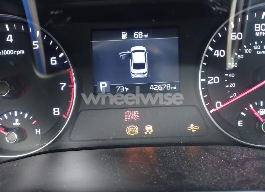 Photo 15 of 2019 Kia Forte LXS (VIN 3KPF24AD8KE016308)