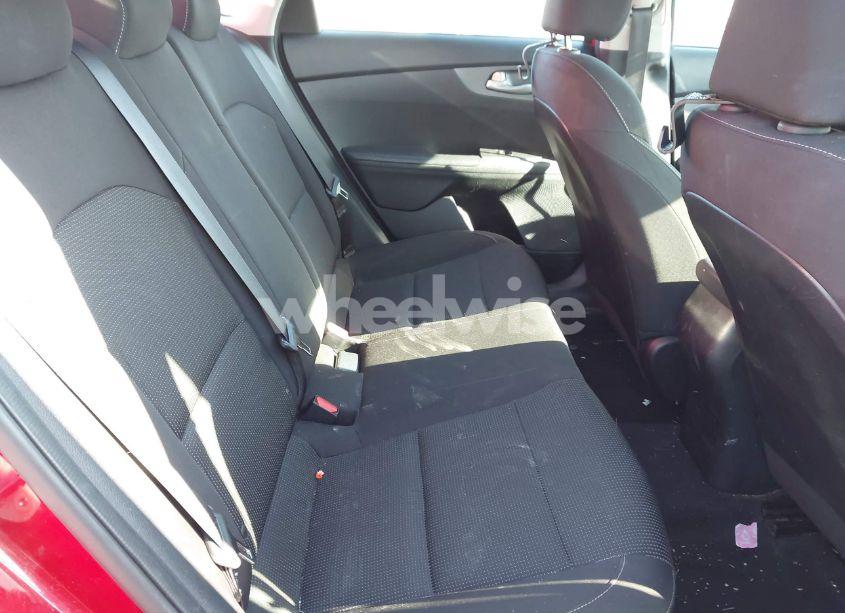 Photo 8 of 2019 Kia Forte LXS (VIN 3KPF24AD8KE022075)