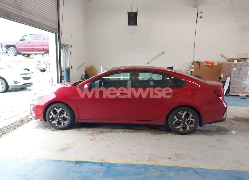 Photo 15 of 2019 Kia Forte LXS (VIN 3KPF24AD8KE032881)