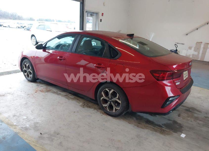 Photo 3 of 2019 Kia Forte LXS (VIN 3KPF24AD8KE032881)