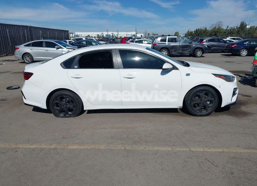 Photo 12 of 2019 Kia Forte LXS (VIN 3KPF24AD8KE038955)