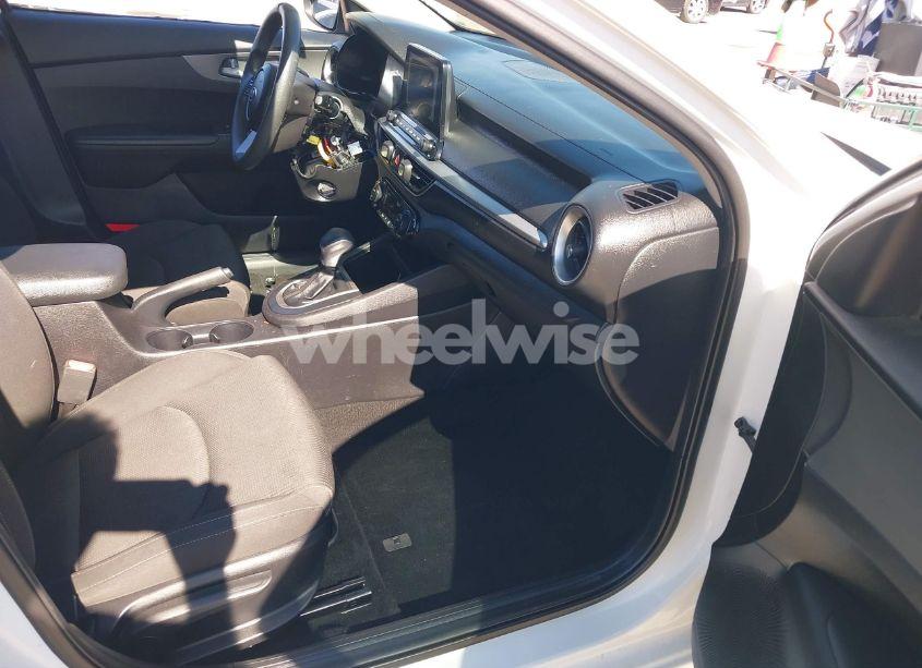 Photo 5 of 2019 Kia Forte LXS (VIN 3KPF24AD8KE038955)